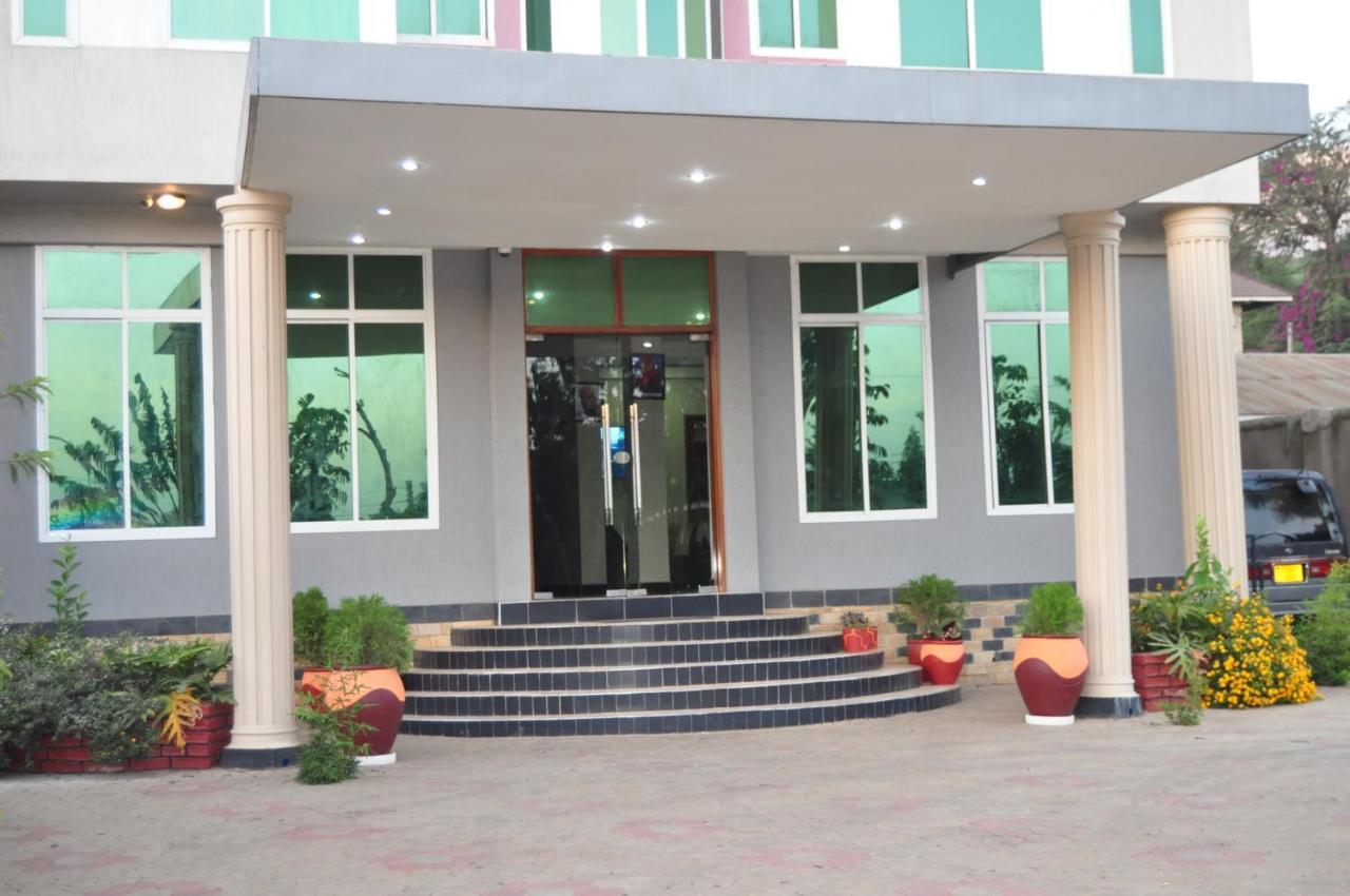 Elanacha Hotel Аруша Экстерьер фото